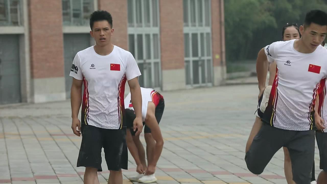 世俱杯分组-职业选手战胜业余选手，实力证明无异
