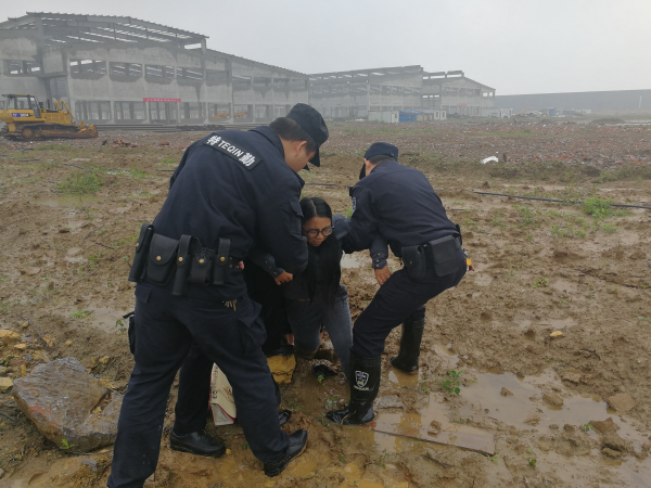世俱杯改制-卡迪夫城主场落败，陷入保级泥潭的简单介绍