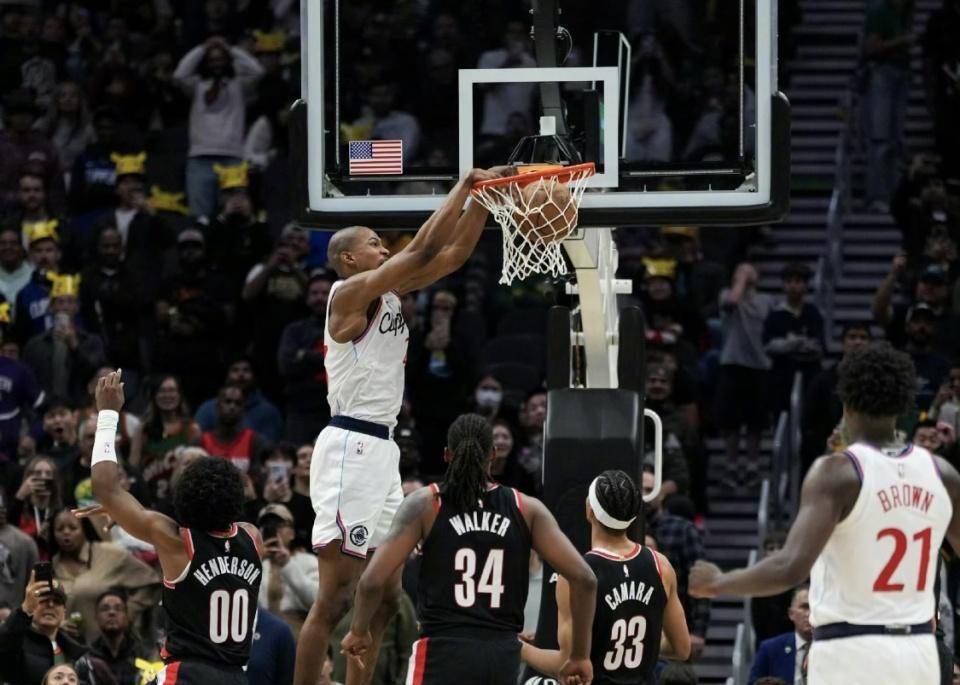 NBA名宿现场观战助威心仪球队的简单介绍