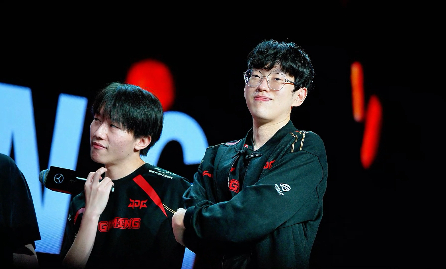 TL碾压C9，Scout开启传奇时刻鏖战多局成都决赛之夜，让粉丝疯狂欢呼