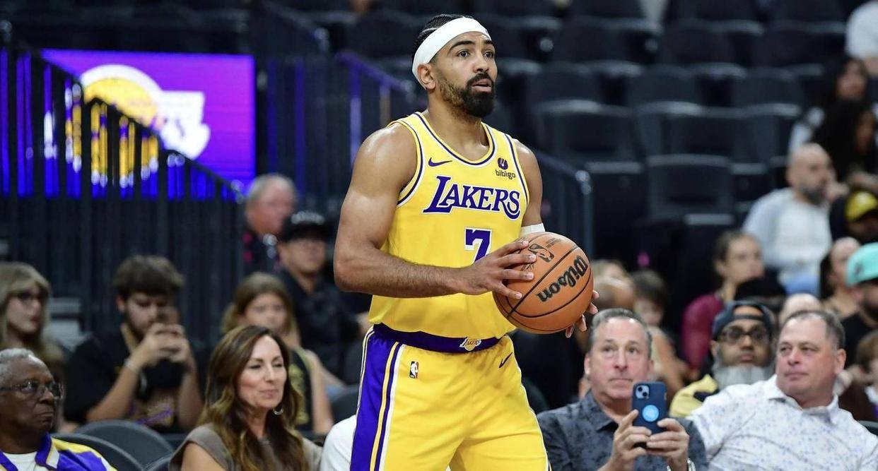 湖人全明星前锋浓眉状态回升，球队迎来走势好转