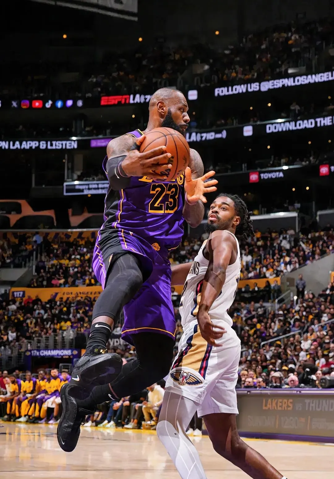 世俱杯官网-湖人客场击败爵士，詹姆斯送出全面表现