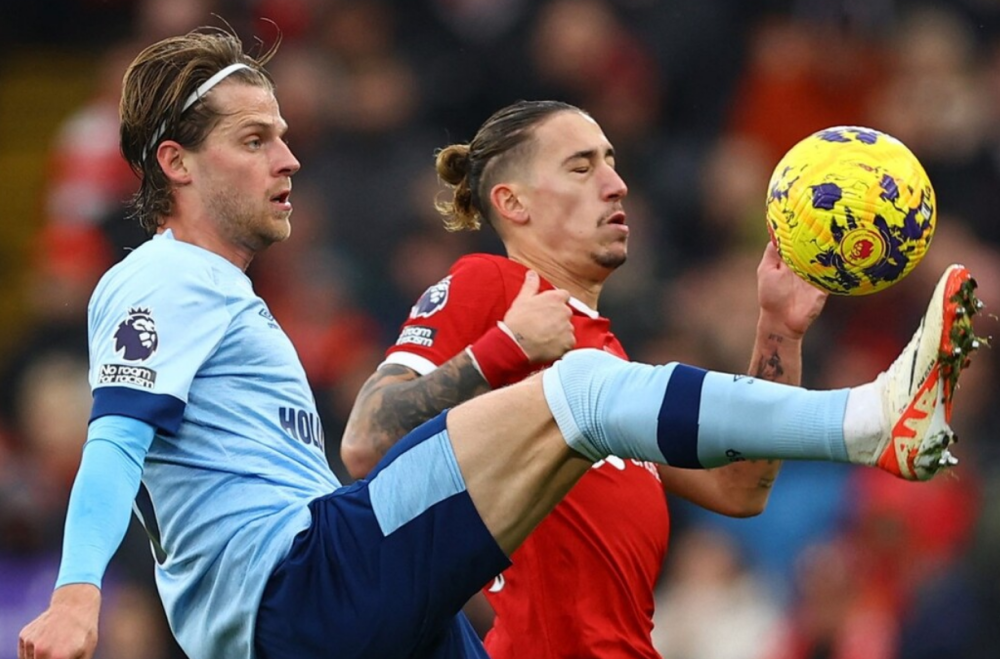 英超冠军之争白热化，好戏才刚刚开始