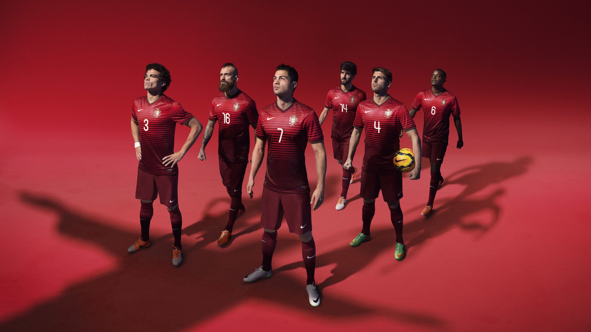 世俱杯-王皓的烟花与世界的共鸣—当英格兰绝杀点燃东方的夜